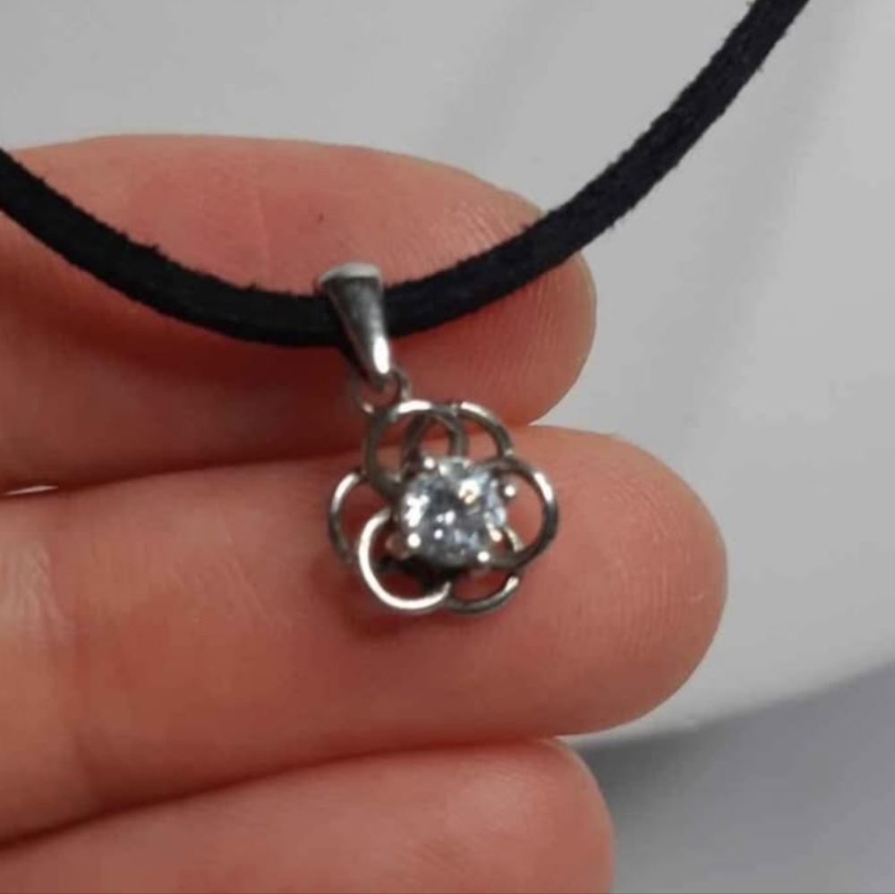 Celtic Flower With White Stone Necklace